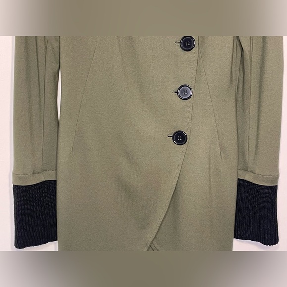 Venus Knit Asymmetrical Big Button-Front Jacket Top Olive Womens Sz 4 Equestrian - Picture 3 of 12